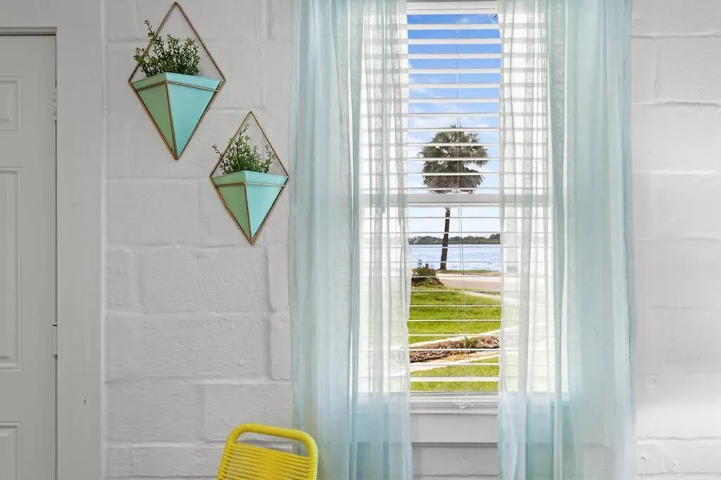 Deco Drive Waterfront 1Bed Apartment On The Bay Tampa Holiday home