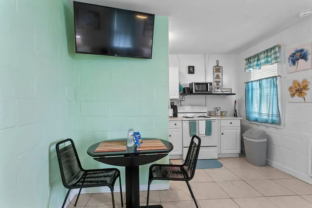 Holiday home Deco Drive Waterfront 1Bed Apartment On The Bay Tampa United States